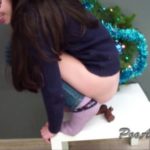 Christmas pooping  with Alina Shit Salve [HD / 2020]